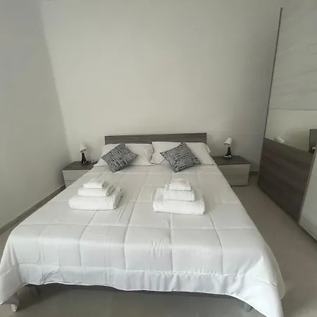Carradori 2 Apartment-historic Center-autodromo Apartment Imola